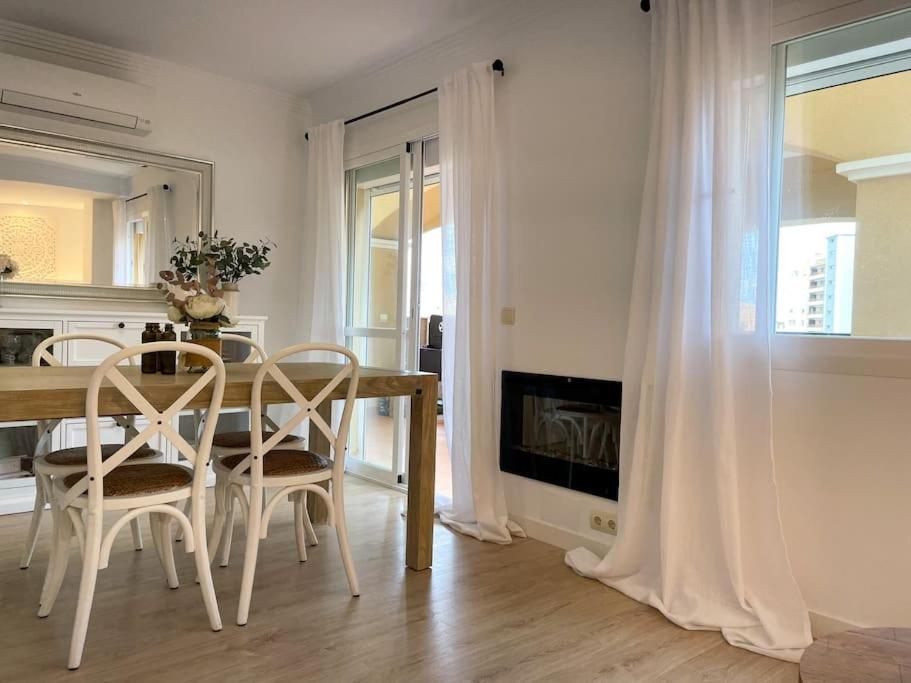 Apartamento Calma Beach Home Torremolinos Bagian luar foto