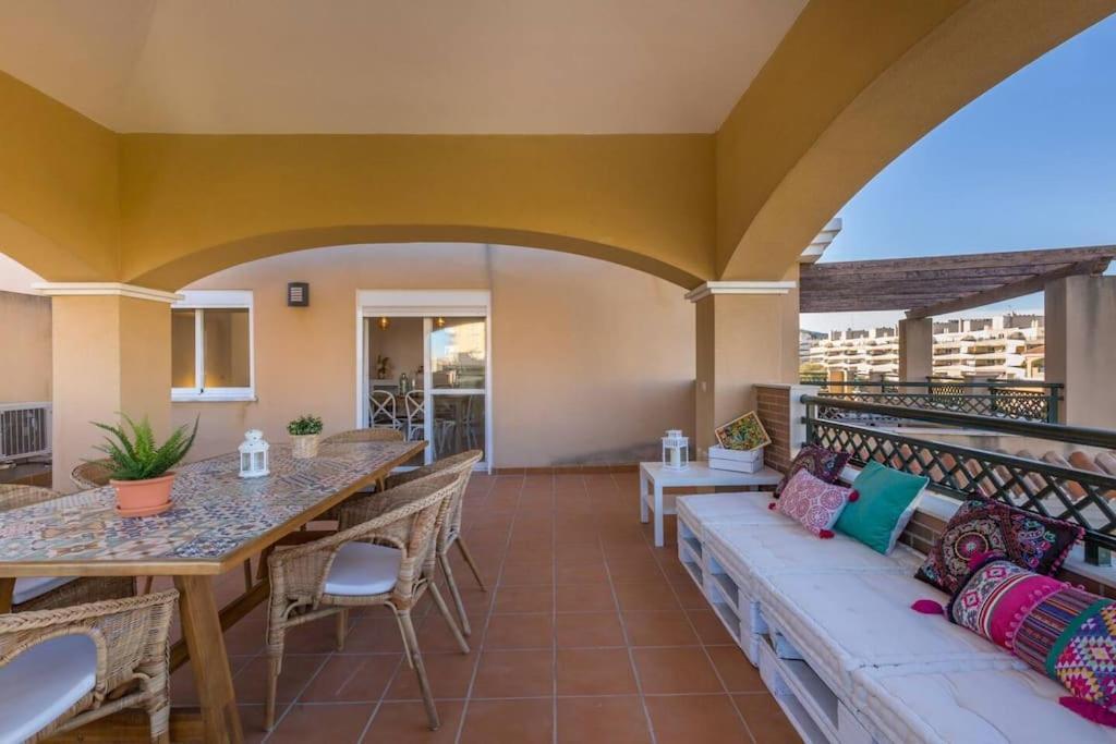 Apartamento Calma Beach Home Torremolinos Bagian luar foto